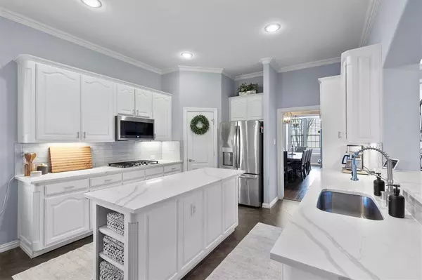 Carrollton, TX 75007,1709 E Branch Hollow Drive