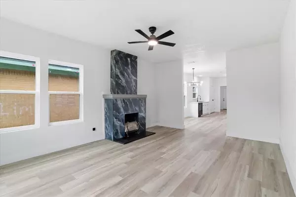 Fort Worth, TX 76104,933 E Ramsey Avenue