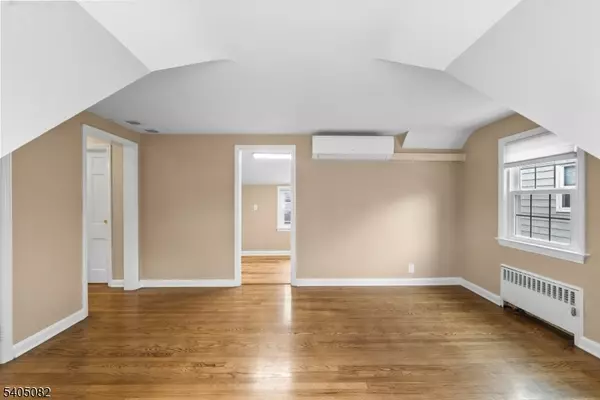 Verona Twp., NJ 07044,182 Woodland Ave