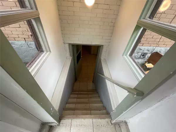 Toronto C14, ON M2M 3Y4,87 Steeles AVE E #UNIT 'A'