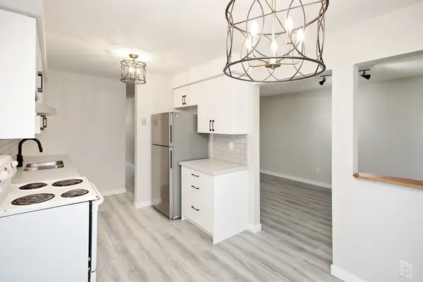 Ajax, ON L1S 3R4,27 Parker CRES