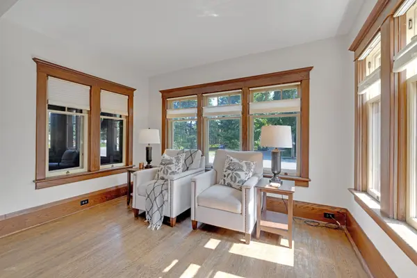 Oshawa, ON L1G 5E3,456 Mary ST N