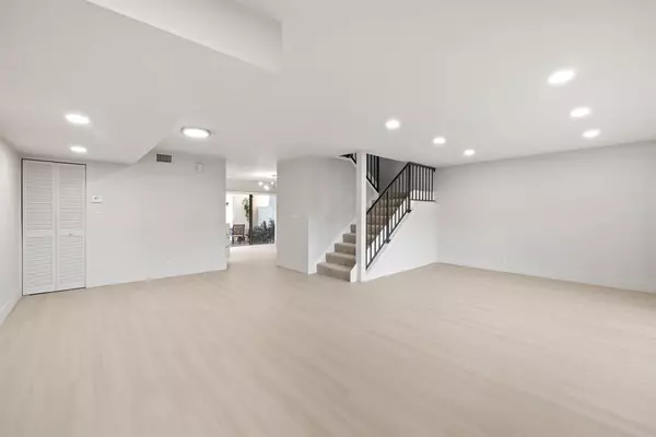 Hollywood, FL 33021,3012 Willow Ln