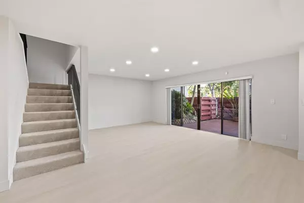 Hollywood, FL 33021,3012 Willow Ln