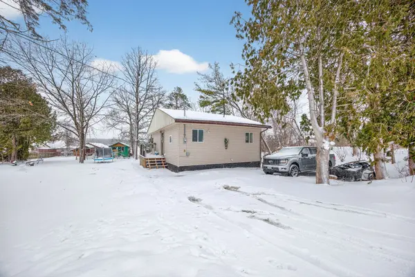 Tay, ON L0K 2C0,6 Balsam ST