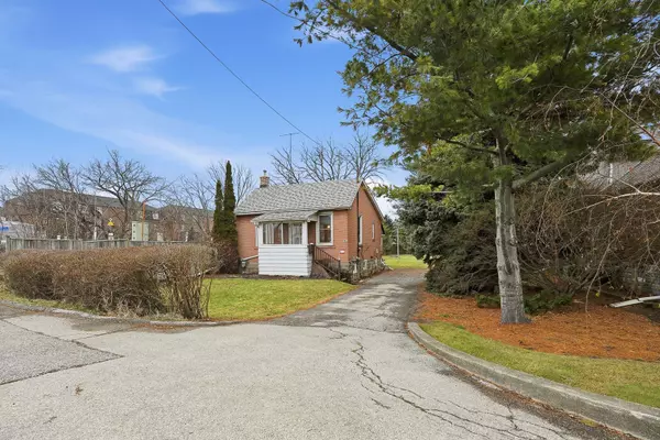 Mississauga, ON L5E 2M4,1105 Haig BLVD