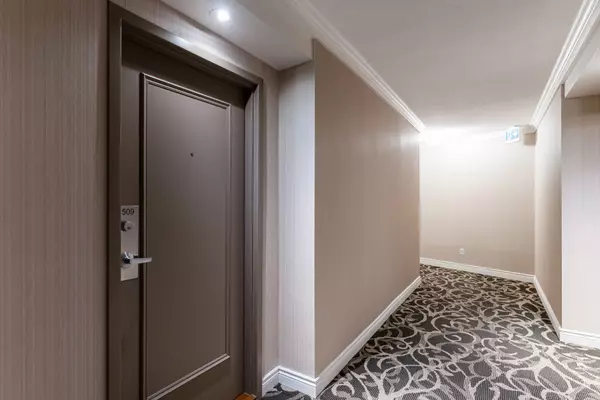 Toronto W09, ON M9A 5C1,40 Richview RD #1509