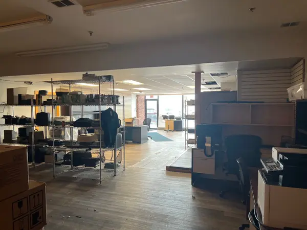 Kawartha Lakes, ON K9V 1V1,55 Mary ST #112A