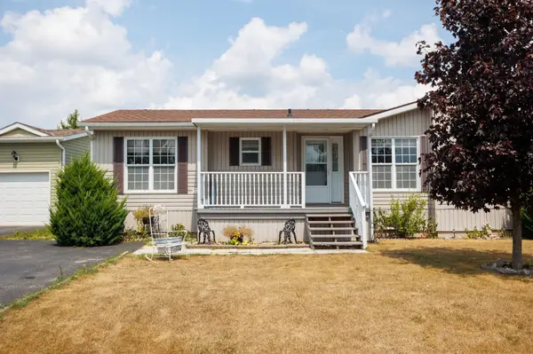 Kawartha Lakes, ON K0M 1L0,20 Creekside CIR