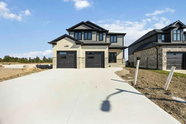 644 Ketter WAY, Plympton-wyoming, ON N0N 1T0