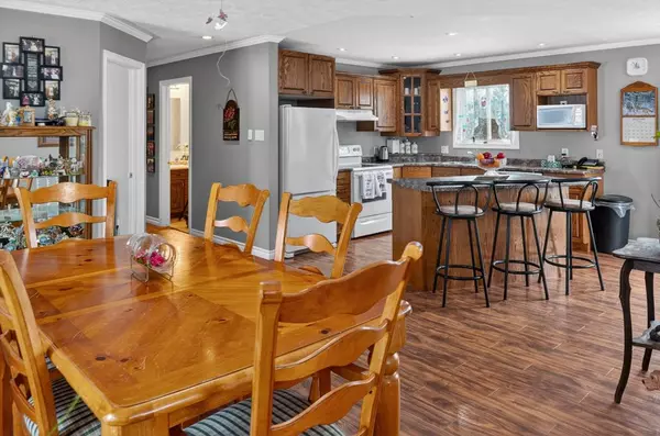 Kawartha Lakes, ON K9V 0K3,37 Southside RD