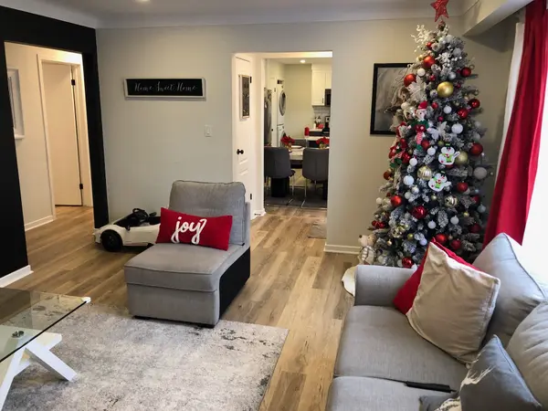 St. Catharines, ON L2N 4H9,564 LAKE ST