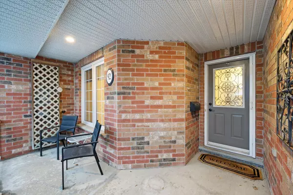 Guelph, ON N1E 7B4,92 Schroder CRES