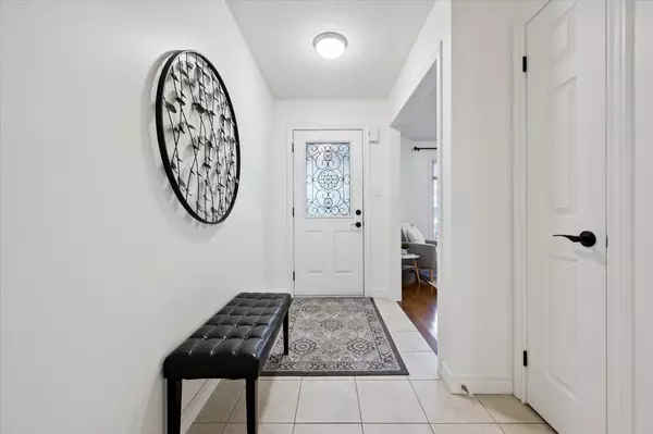 Guelph, ON N1E 7B4,92 Schroder CRES