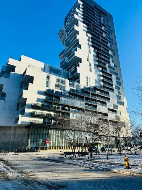 Toronto C08, ON M5A 0M4,170 Bayview AVE #2705