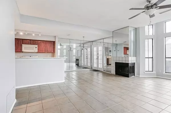 Irving, TX 75038,3420 Country Club Drive W #214