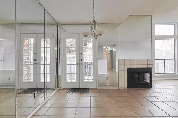 Irving, TX 75038,3420 Country Club Drive W #214