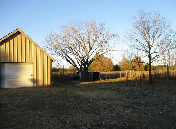 Ivanhoe, TX 75447,3665 County Road 2205