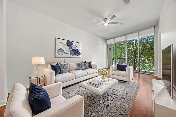 Dallas, TX 75204,2950 Mckinney Avenue #212