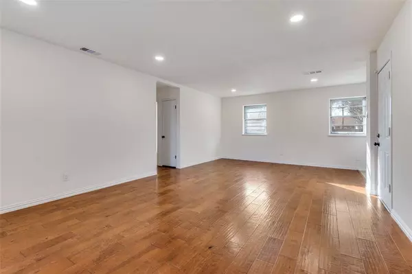 Irving, TX 75062,1806 Cunningham Street