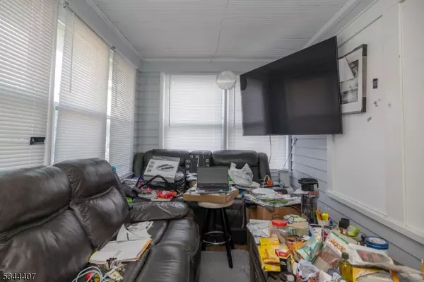 Irvington Twp., NJ 07111,179 Hollywood Ave