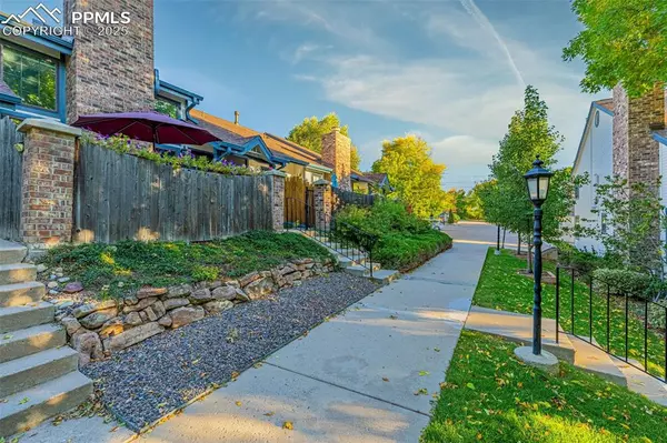 Littleton, CO 80120,1419 W Lake CT