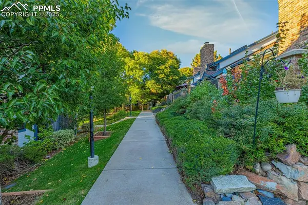 Littleton, CO 80120,1419 W Lake CT