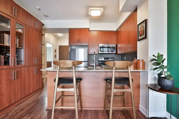 Toronto C08, ON M5A 0B3,260 Sackville ST #208