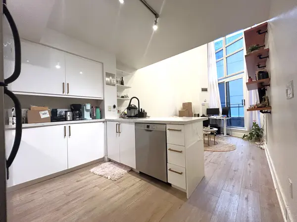 Toronto C08, ON M5A 4T7,255 Richmond ST E #205