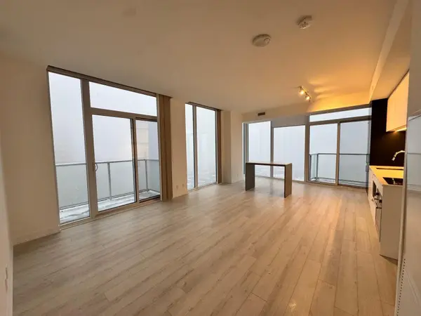 Toronto C03, ON M4R 1C5,33 Helendale AVE #3103