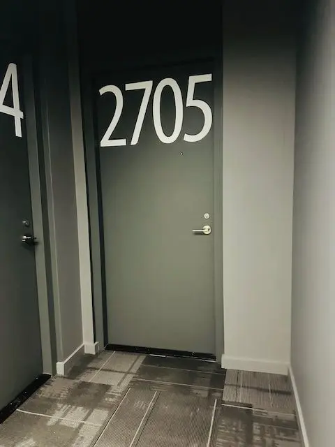 Toronto C08, ON M5A 0M4,170 Bayview AVE #2705