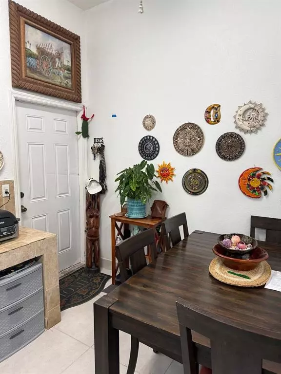 Miami, FL 33161,14500 NE 2