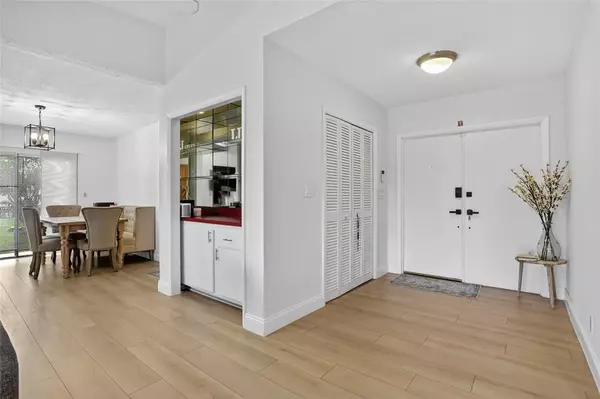 Tamarac, FL 33319,5904 Blue Beech Ct