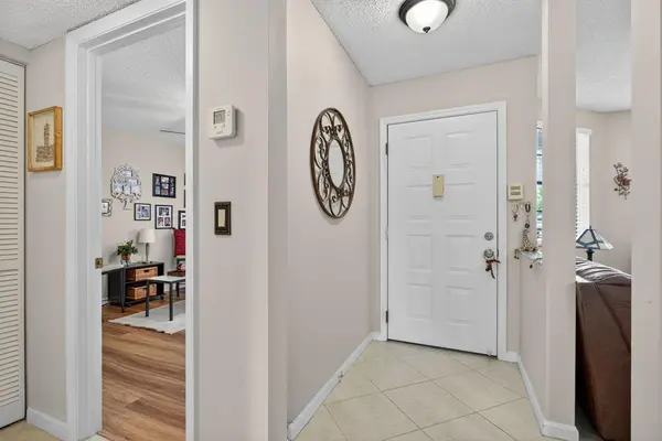 Fort Lauderdale, FL 33321,7445 Fairfax Dr #209