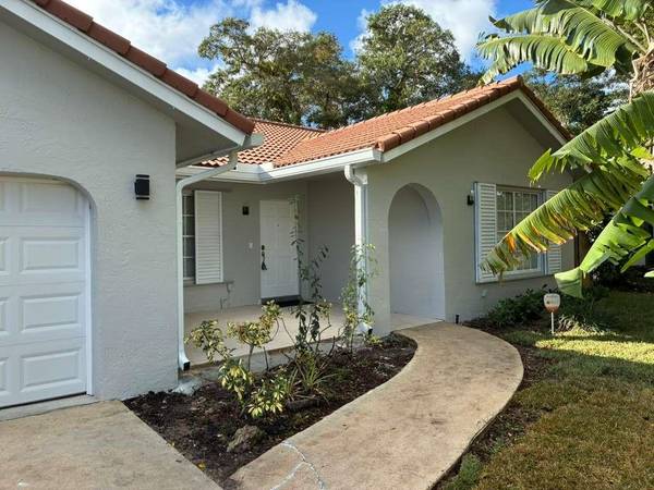 7104 NW 38th Mnr, Coral Springs, FL 33065