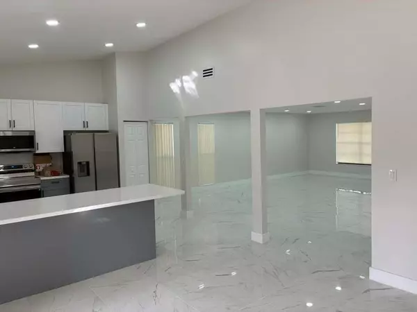 Coral Springs, FL 33065,7104 NW 38th Mnr