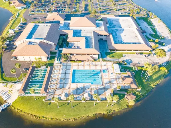 Pembroke Pines, FL 33027,300 SW 134th Way #204E