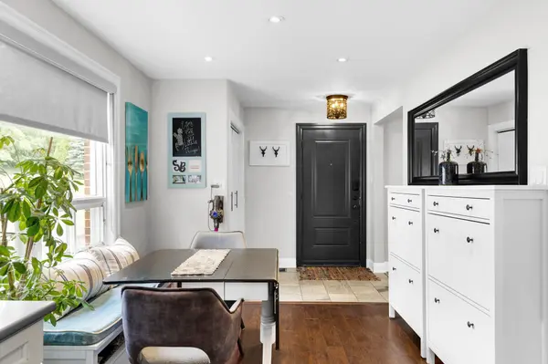 Barrie, ON L4M 3Y2,14 ST VINCENT ST