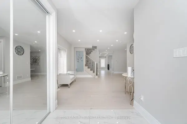 Barrie, ON L4M 0A3,16 Westminster CIR