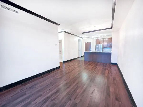 Brampton, ON L6W 0A8,100 John ST #508