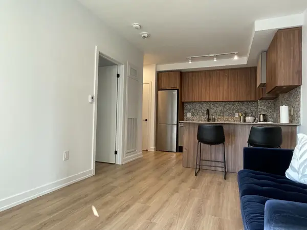 Brampton, ON L7A 5L5,20 Lagerfeld DR #B003