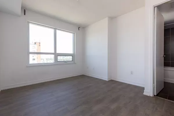 Toronto W02, ON M6H 0B6,1410 Dupont ST #1804