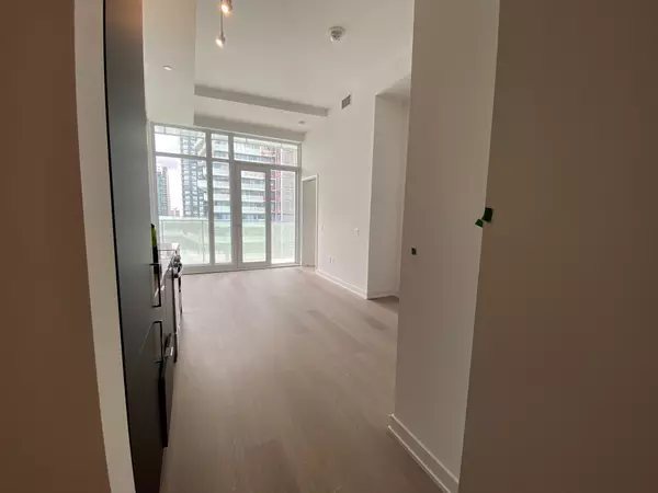 Mississauga, ON L5B 0M4,3883 Quartz RD #702