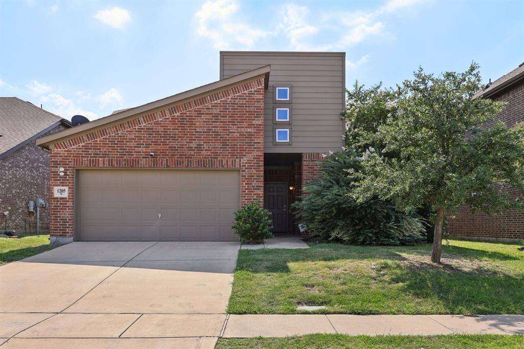 1205 Templin Avenue, Forney, TX 75126