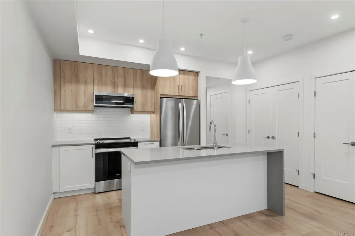 Campbell River, BC V9W 1A5,536 Island Hwy S #505