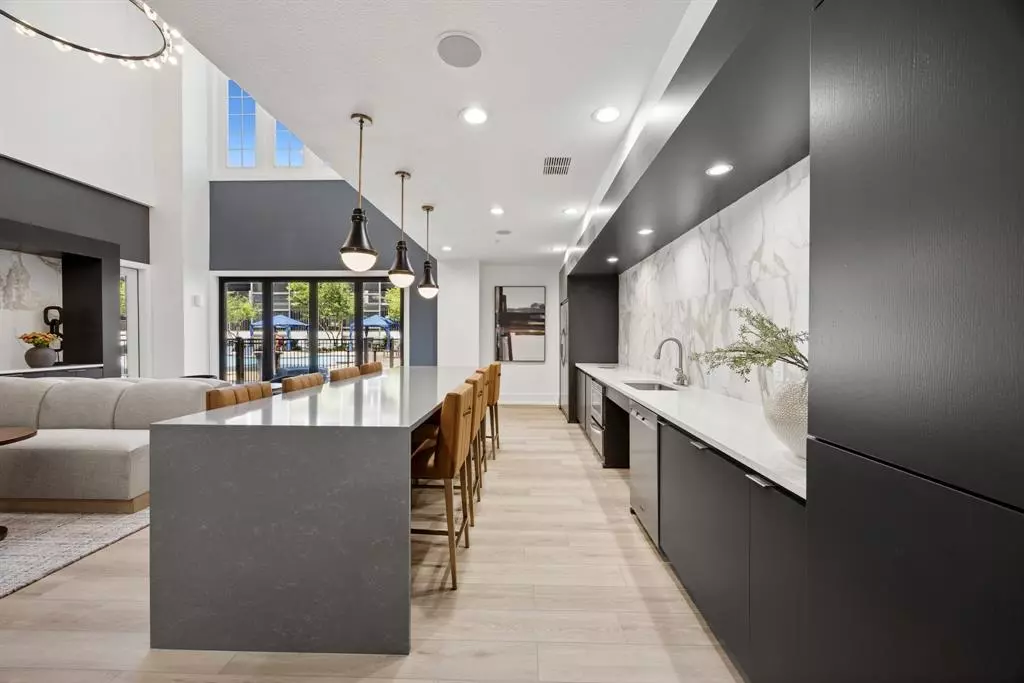 Dallas, TX 75219,4110 Fairmount Street #1017