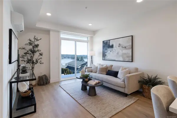 Ladysmith, BC V9G 0C3,201 Dogwood Dr #102