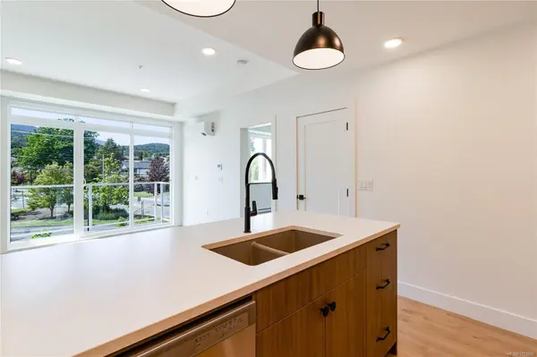 Ladysmith, BC V9G 0C3,201 Dogwood Dr #205