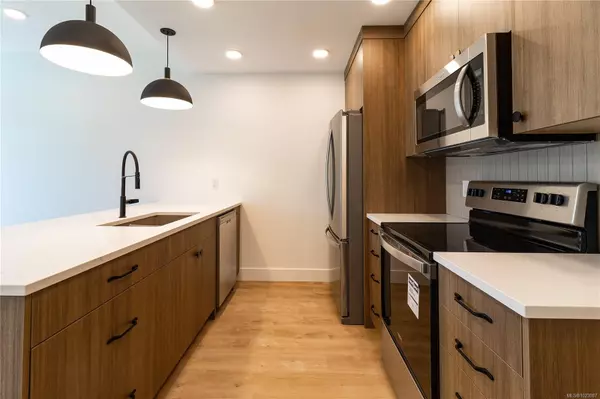 201 Dogwood Dr #306, Ladysmith, BC V9G 0C3