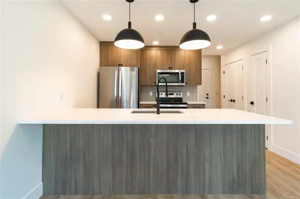 Ladysmith, BC V9G 0C3,201 Dogwood Dr #306